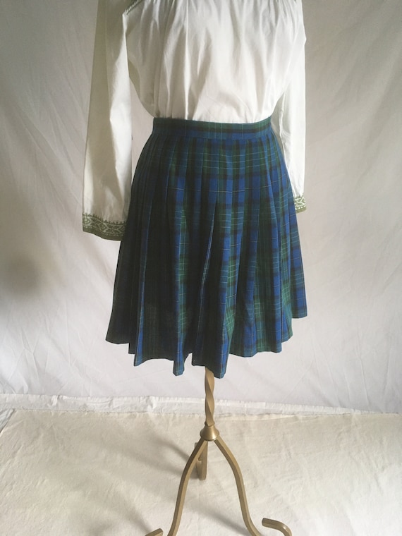 Pleated plaid mini skirt 1960s discount