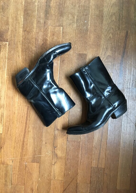 flat top cowboy boots