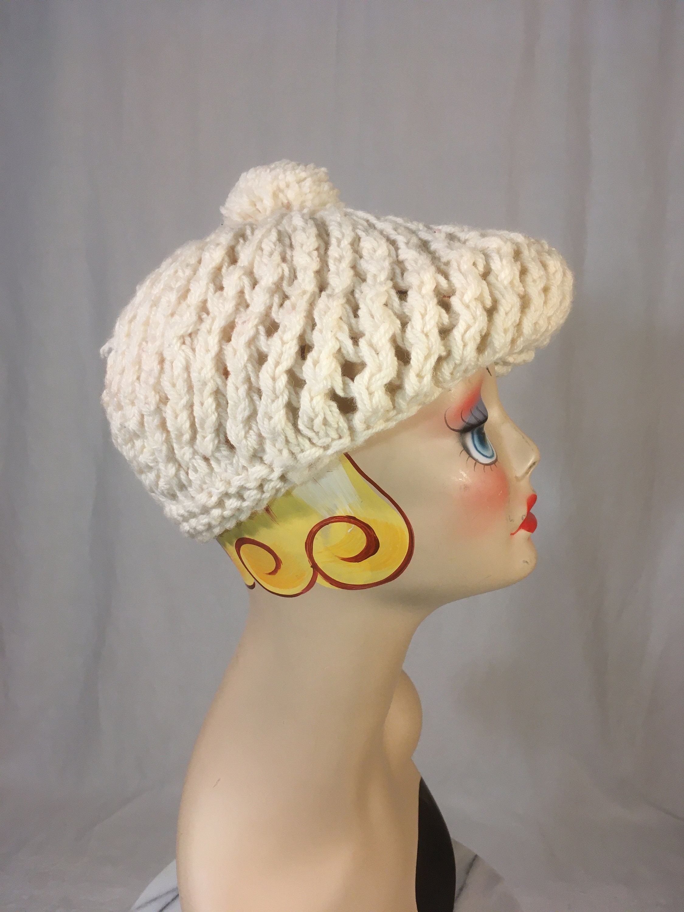 Beret Vintage 1970s Handmade Chunky Knit Pom Pom Cream Taupe Cashmere Beret with Pom Pom – Big Bag main image 4