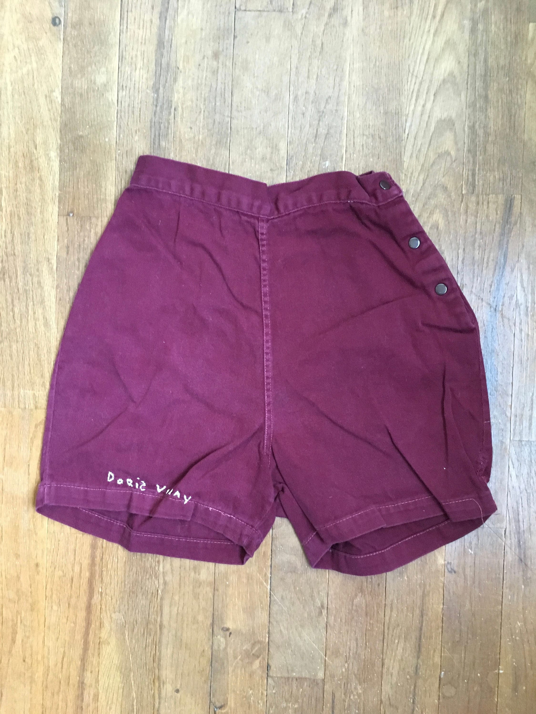 Side snap store button shorts