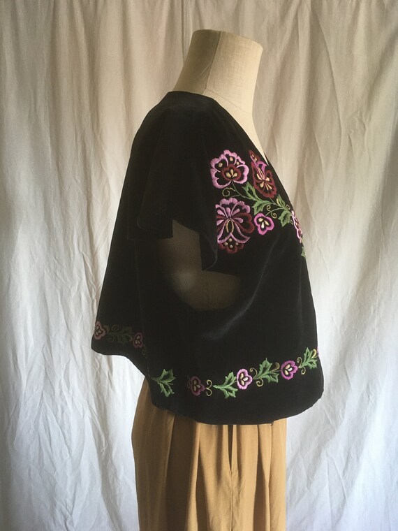 vintage hungarian black velvet embroidered folk v… - image 5