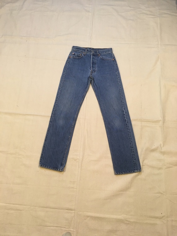 vintage 90s levis 501 made in USA blue jeans 27 x… - image 1