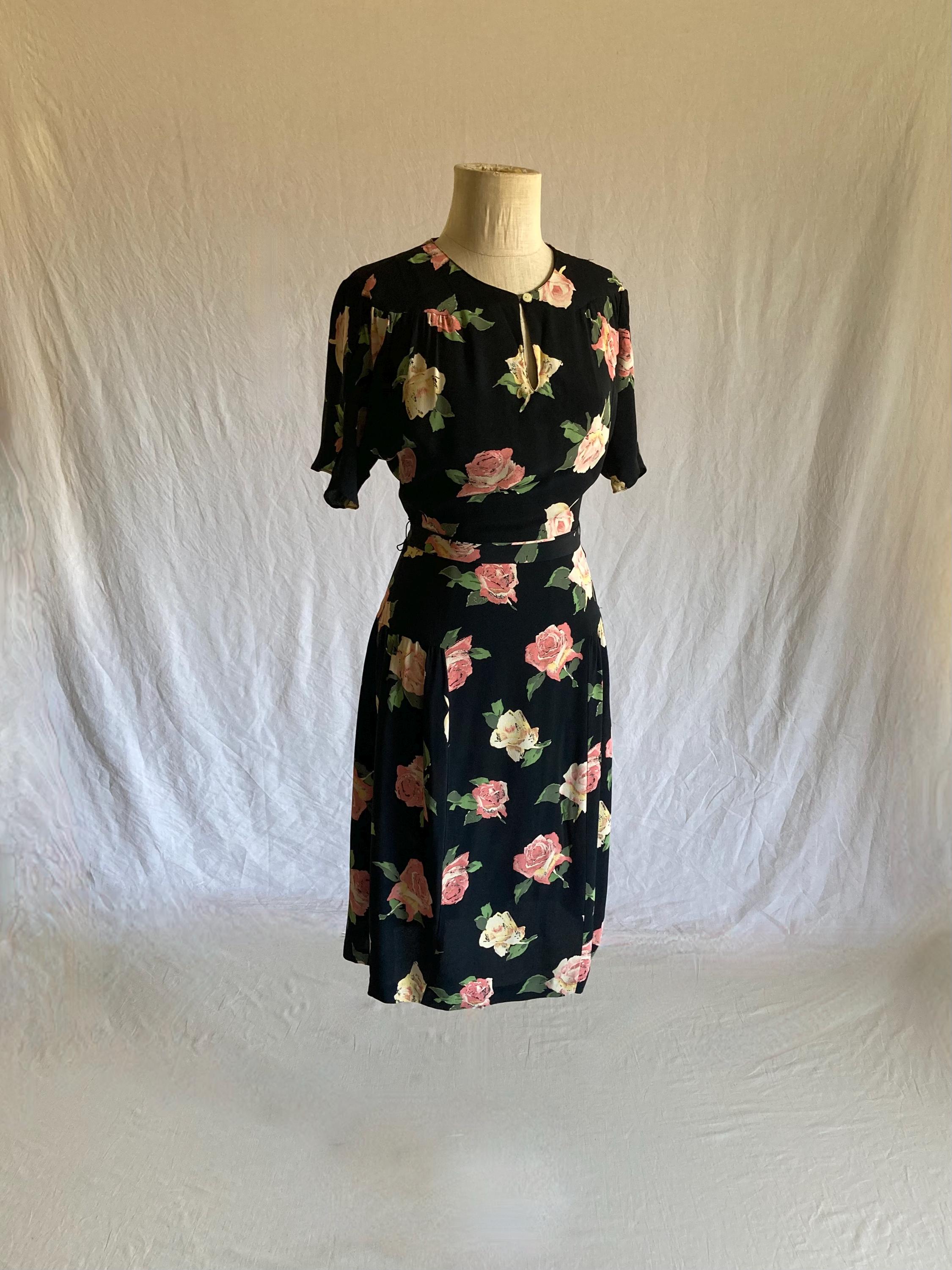 Vintage 70s Does 40s Floral Rose Dress Young Edwardian Arpeja