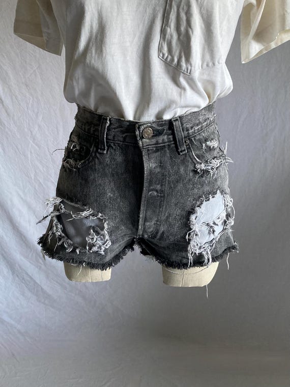 Vintage 80s Levis 501 Jean Shorts 26 Made in Usa Cut off Daisy