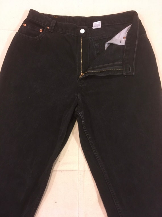 Vintage Levis 550 Relaxed Fit Tapered 