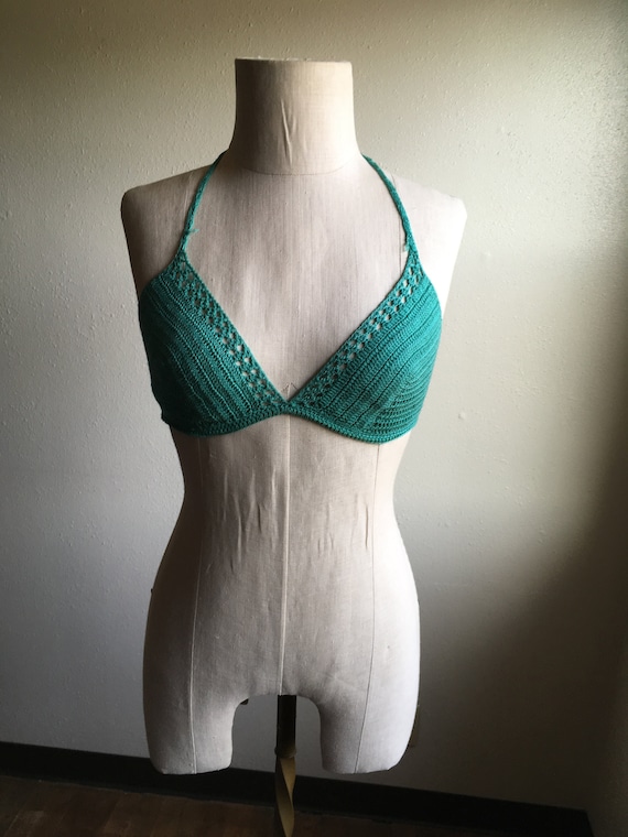 vintage 70s sassafras crocheted green bikini top h