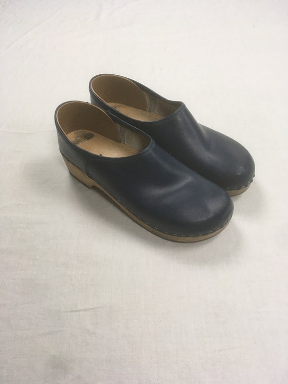 vintage 80s womens wooden clogs blue leather upper