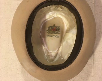 Vintage 60s Stetson Sovereign Fedora Light Brown Felt Feathered