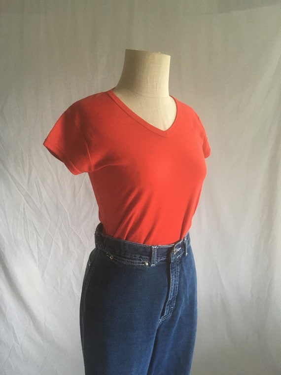 vintage 70s womens red t shirt v neck cap sleeve 1