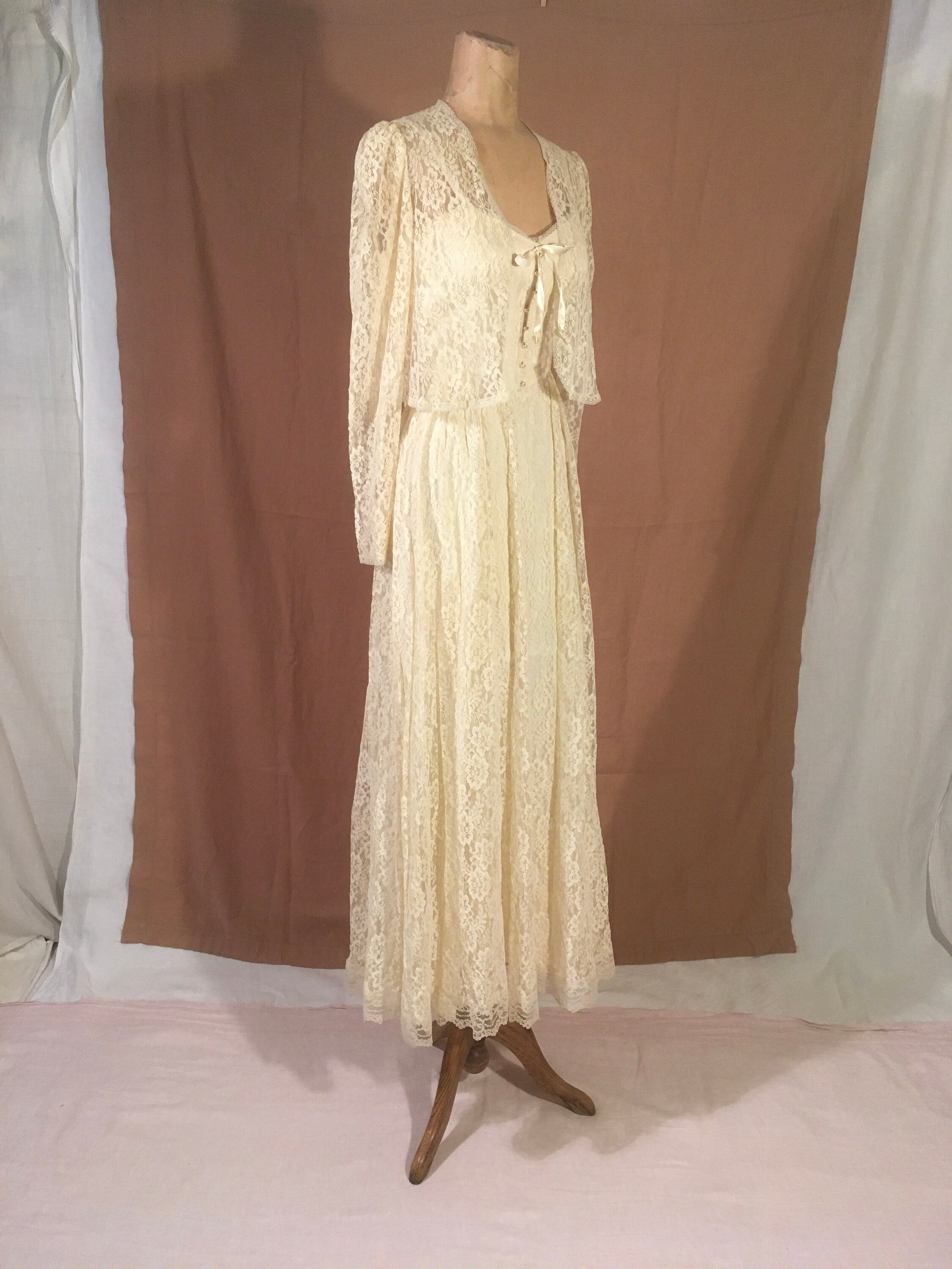 Vintage 70s Gunne Sax Jessica Ivory White Satin Floral Lace Bodice ...