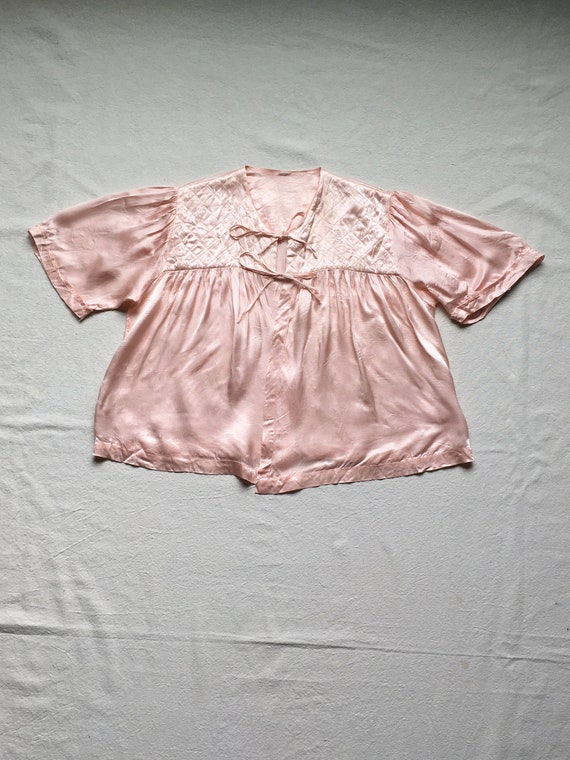 pink short sleeve jacket