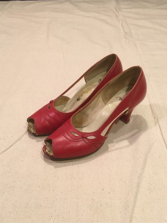 vintage 40s red leather peep toe pumps womens sho… - image 2