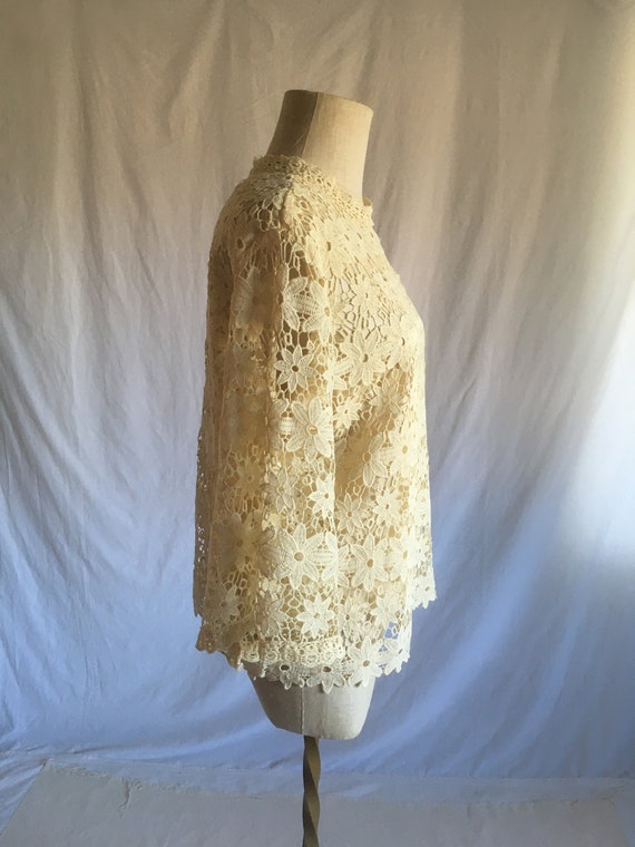 vintage 60s natural white lace floral bell sleeve… - image 4