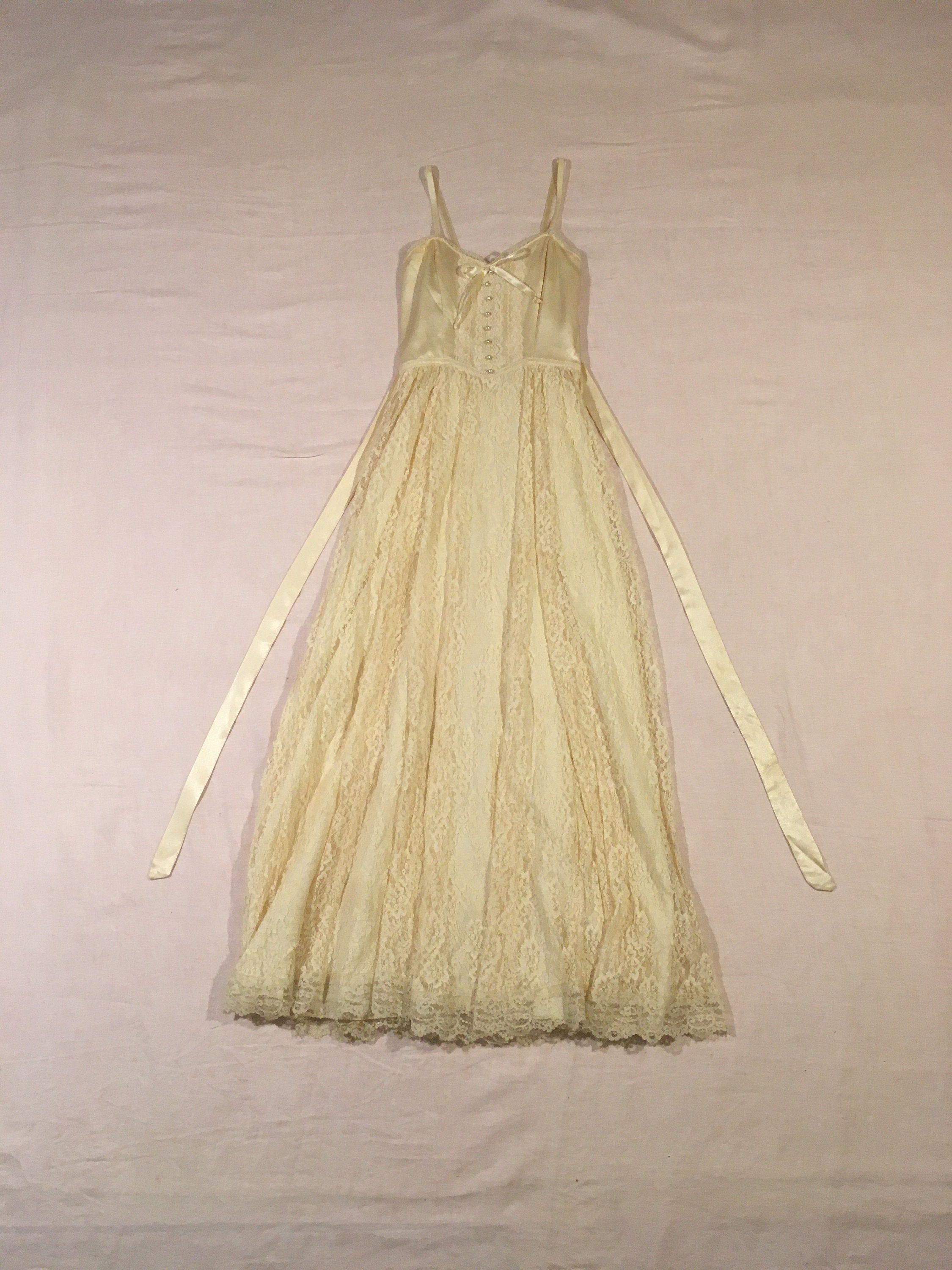 Vintage 70s Gunne Sax Jessica Ivory White Satin Floral Lace Bodice ...