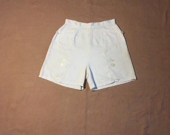 vintage 40s 1940s white cotton high waist zip back womens shorts 27 to 28