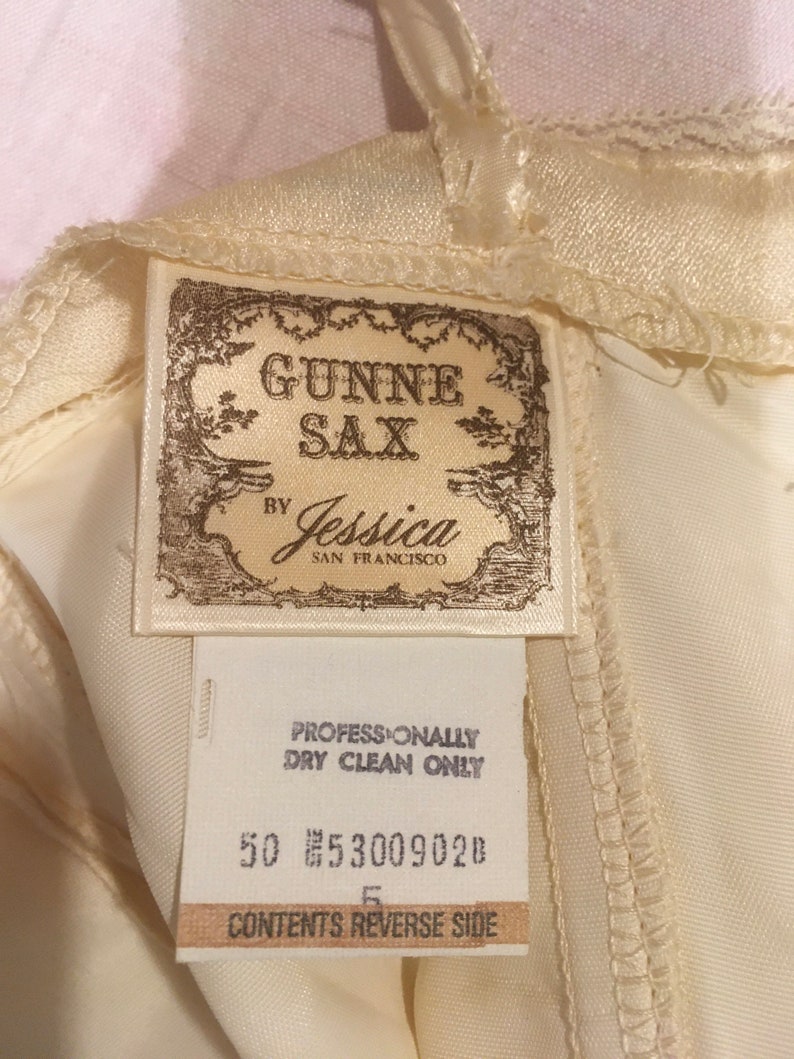 Vintage 70s Gunne Sax Jessica Ivory White Satin Floral Lace Bodice ...