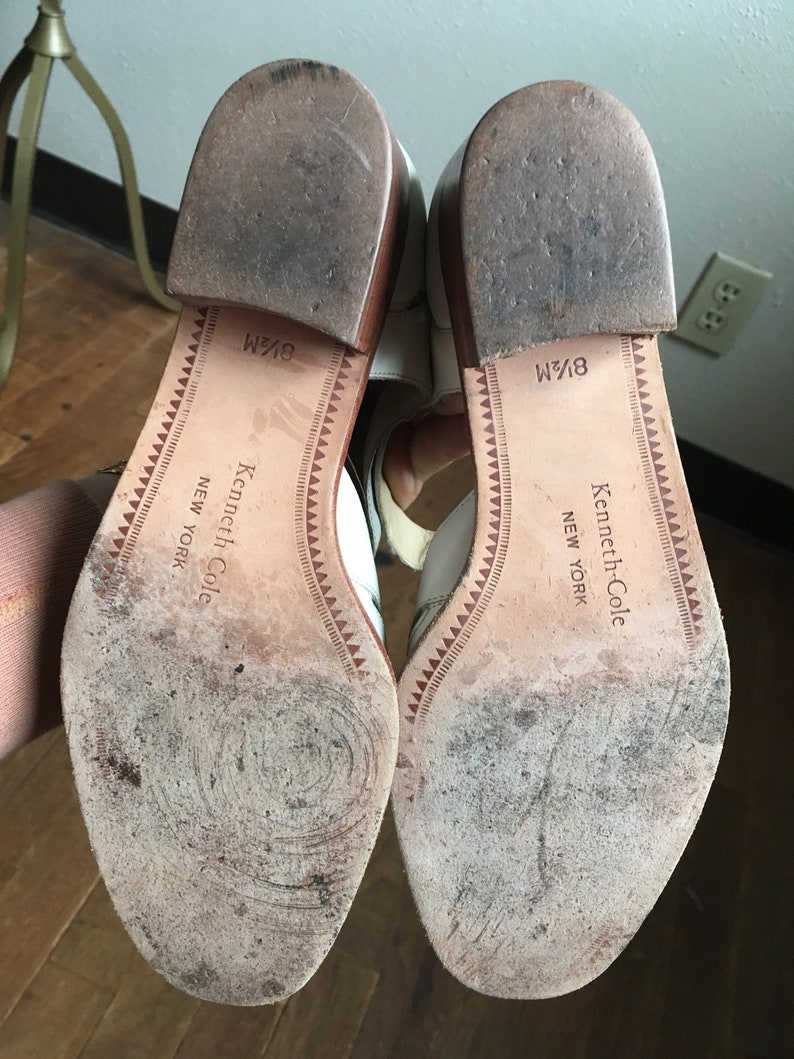 vintage 90s kenneth cole new york 76789 white sand leather cut out t strap side buckle shoes womens size 8 12 M
