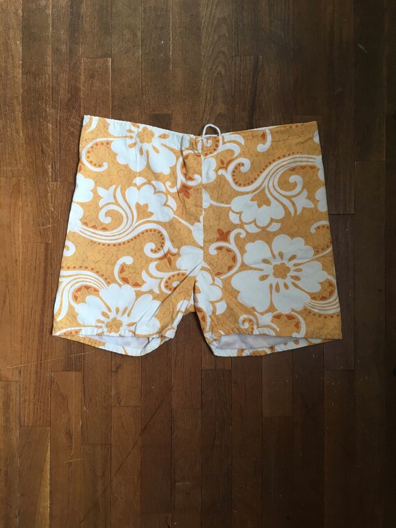 vintage 60s Penneys towncraft Hawaiian cotton boar
