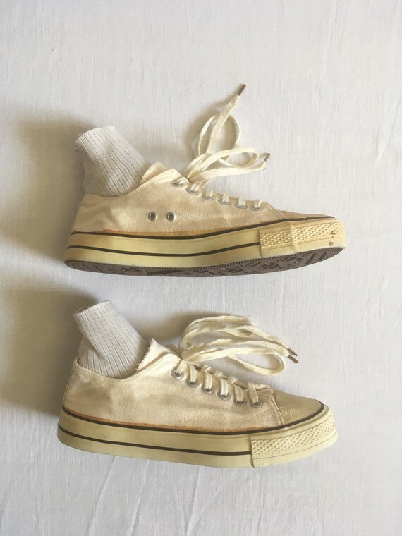 vintage 70s natural white canvas low top lace up … - image 8