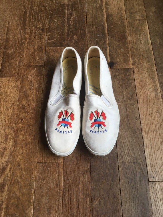 vintage 80s keds Seattle coat of arms canvas arch 