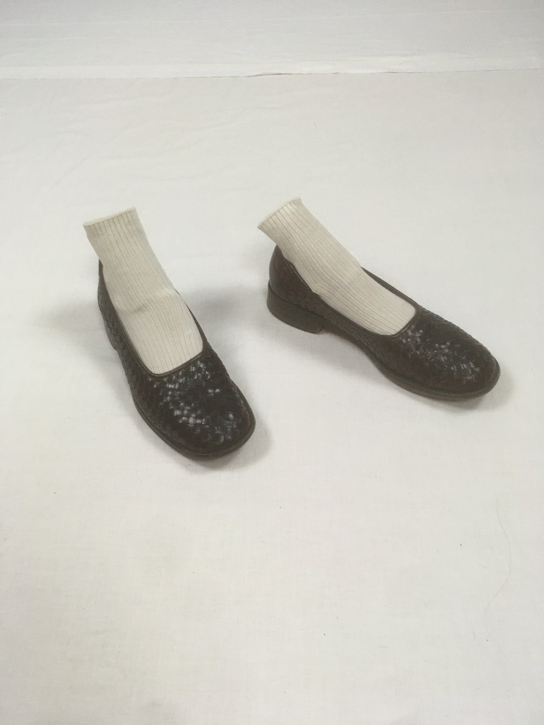 vintage 90s nickels soft brown woven leather loafers loafers size 8 1/2 N 1990s preppy style footwear