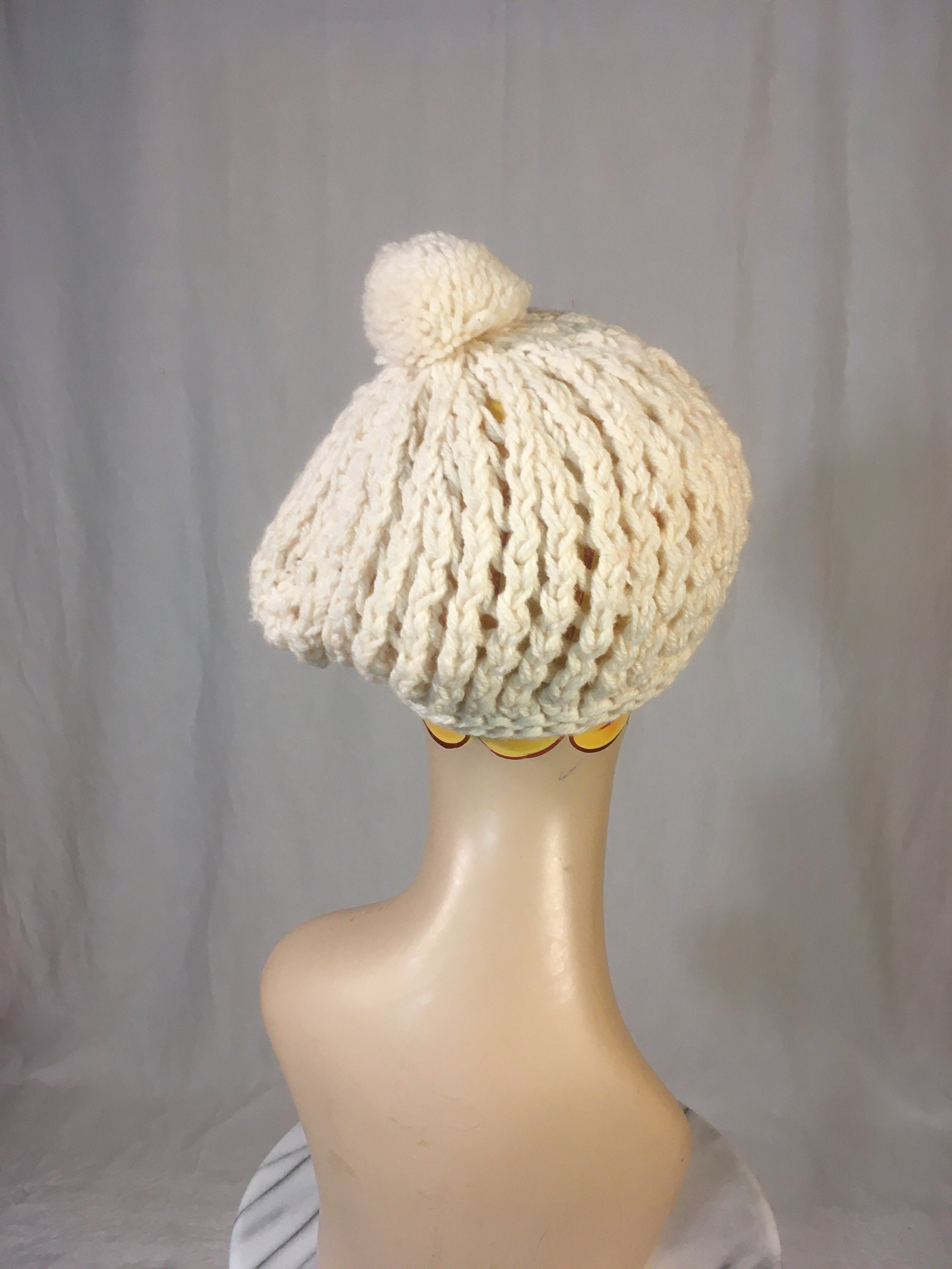 Chapeau (bonnet) Tricoté Vintage Années 70 Avec Pompon - Marque KOKONIT - Blanc - Acrylique