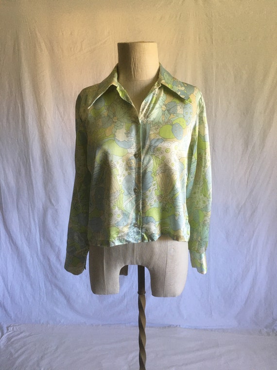 vintage 60s satin novelty print button up blouse … - image 2