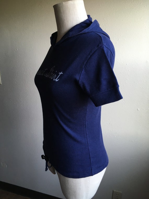 vintage 70s short sleeve dark blue pullover hoode… - image 6