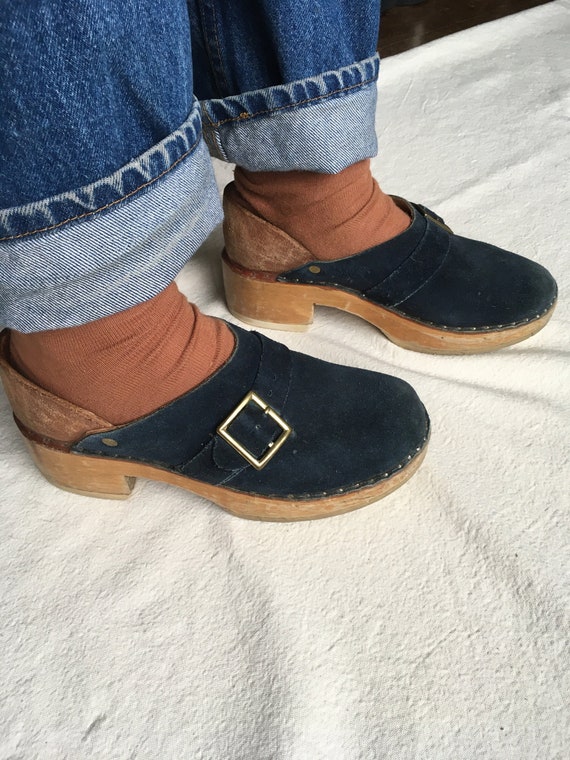vintage 70s multnomah wooden clogs blue suede shoe