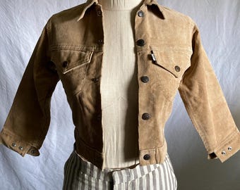 1970年代のリーバイスジャケット、白のチェック柄、青、赤、黄、銀の