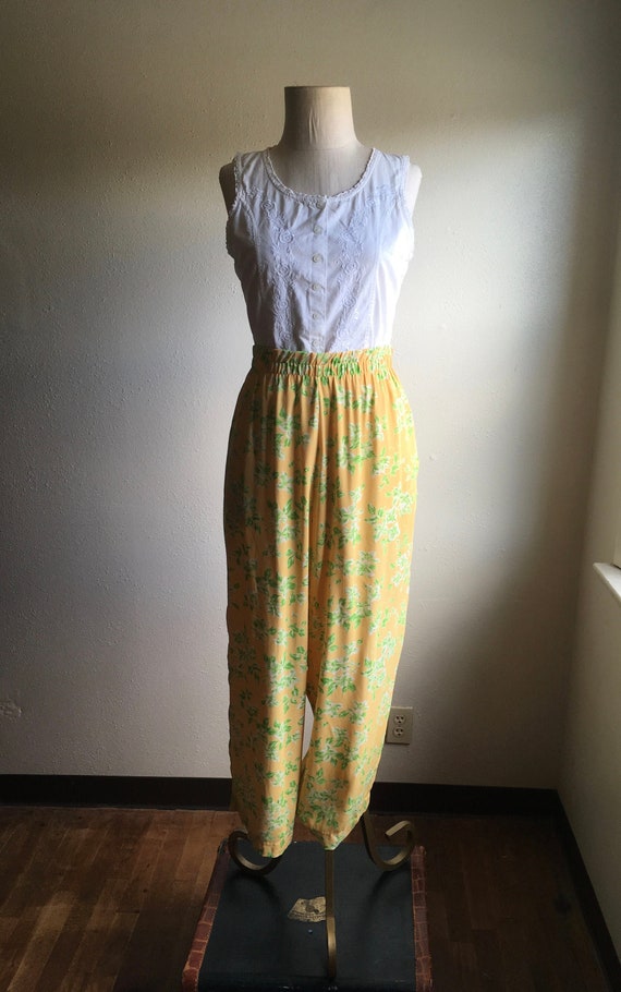 Overlappen Samenpersen Verantwoordelijk persoon Vintage 90s Olive Clothing Co Brand Rayon Yellow Floral High - Etsy Overlappen Samenpersen Verantwoordelijk persoon Vintage 90s Olive Clothing Co Brand Rayon Yellow Floral High - Etsy