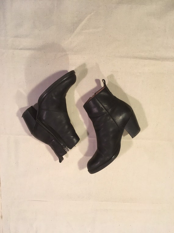 LOUIS VUITTON Chelsea Pull On Ankle boots Made in Italy US 10 (?) men IT 9  (?)