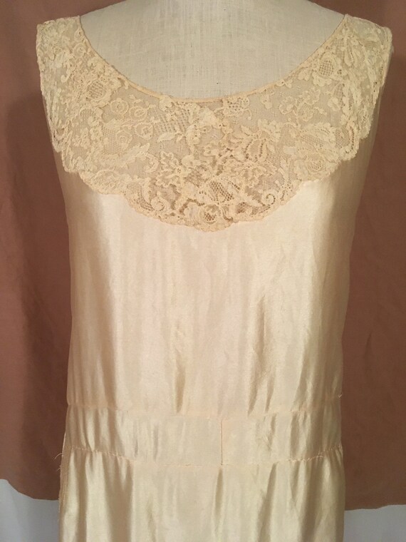 vintage 1920s silky satin charmeuse and lace slee… - image 3