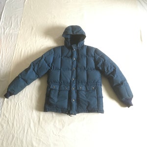 vintage 80s eddie bauer goose down hooded parka blue puffer jacket expedition karakoram