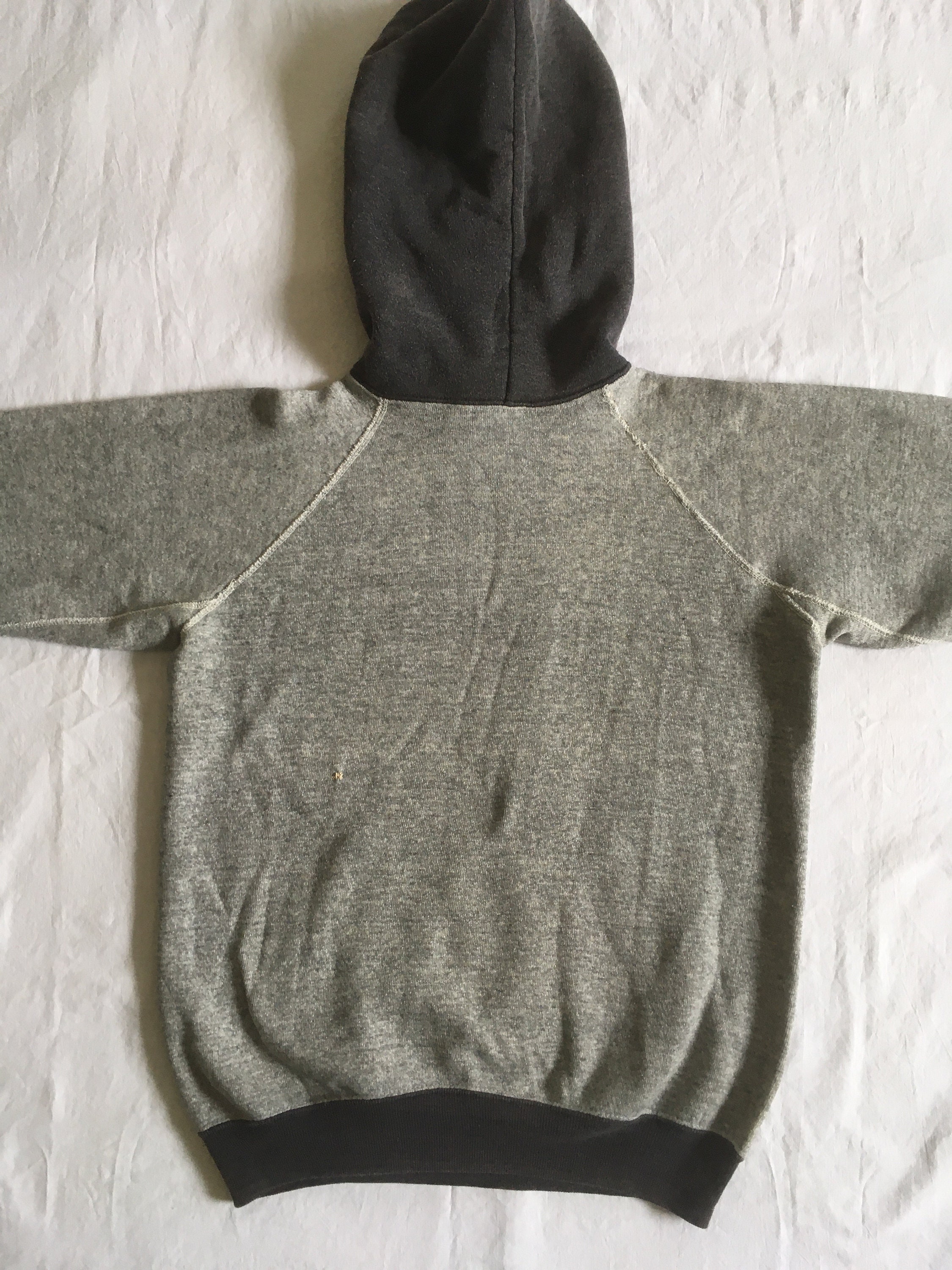 トップス 70s vintage NIKE raglan sweatshirt M Vintage 70s Nike Raglan Two Tone Hooded Kangaroo Pocket
