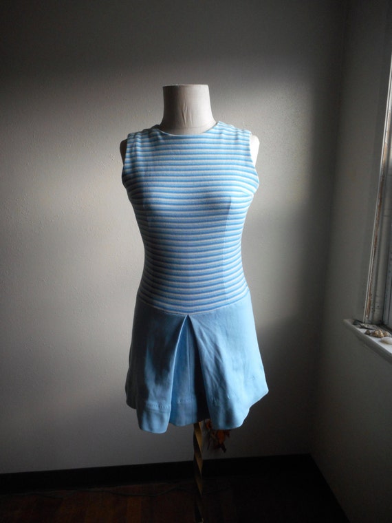 vintage 60s mod blue striped knit zip up back drop