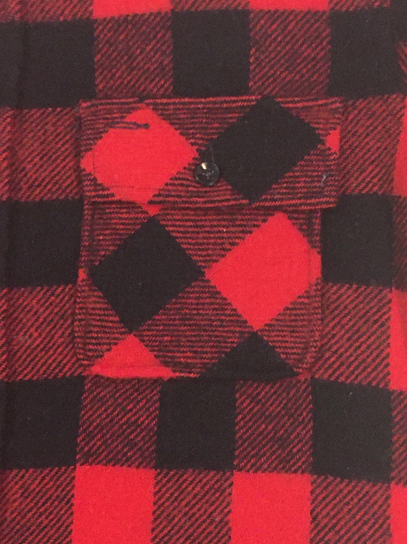 vintage 60s pilgrim sears roebuck red black rob roy buffalo plaid wool concave button gusset hem outdoor shirt image 2