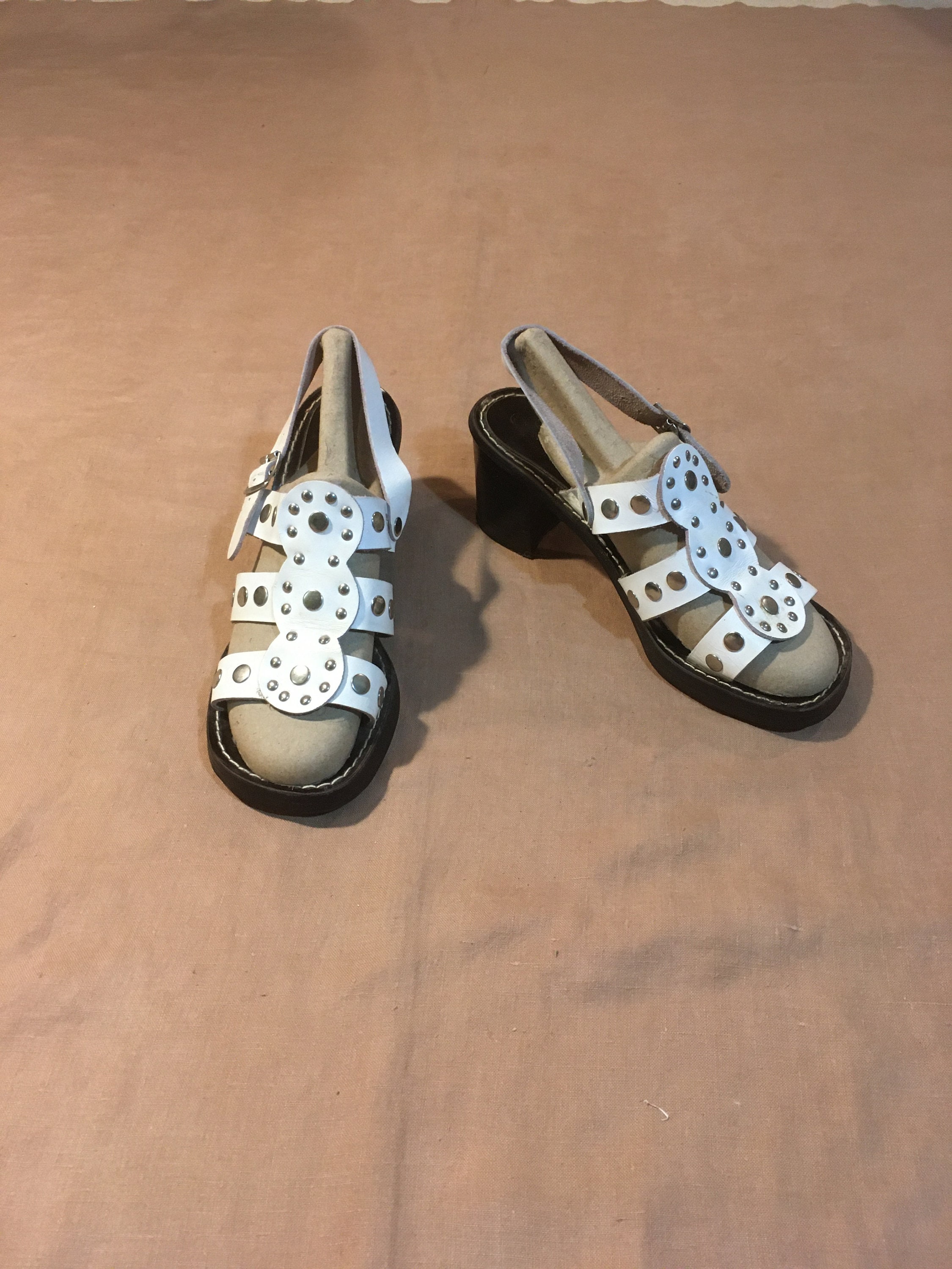 Vintage 70s La Scala White Leather Metal Silver Studded Strappy