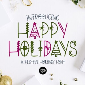 Instantánea. OTF Fuente "Happy Holidays" Fuente de Navidad, fuente de vacaciones decorativa, fuente con letras a mano, fuente instalable, pino, Navidad, tarjeta de navidad