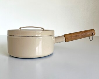 Finel Arabia Finland Seppo Mallat Enamel Sauce Pot Tan Mid Century