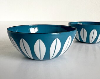 Cathrineholm Lotus Blue White Enamel Bowl 4
