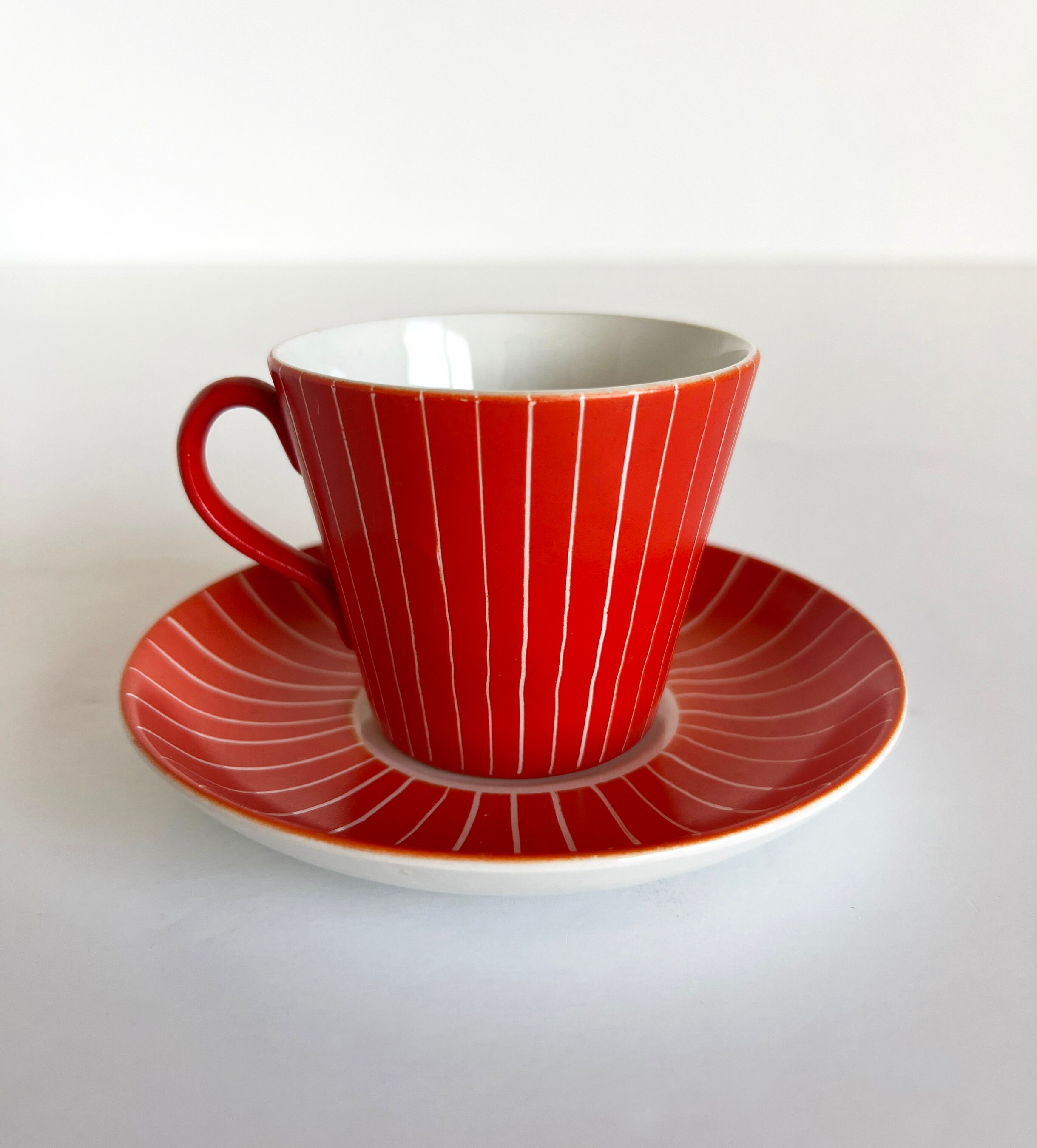 Gefle/UpsalaEkeby＊ATLANTICA＊・* Upsala Ekeby Gefle Zenit Tea Coffee Cup Saucer Red Mid Century - Etsy
