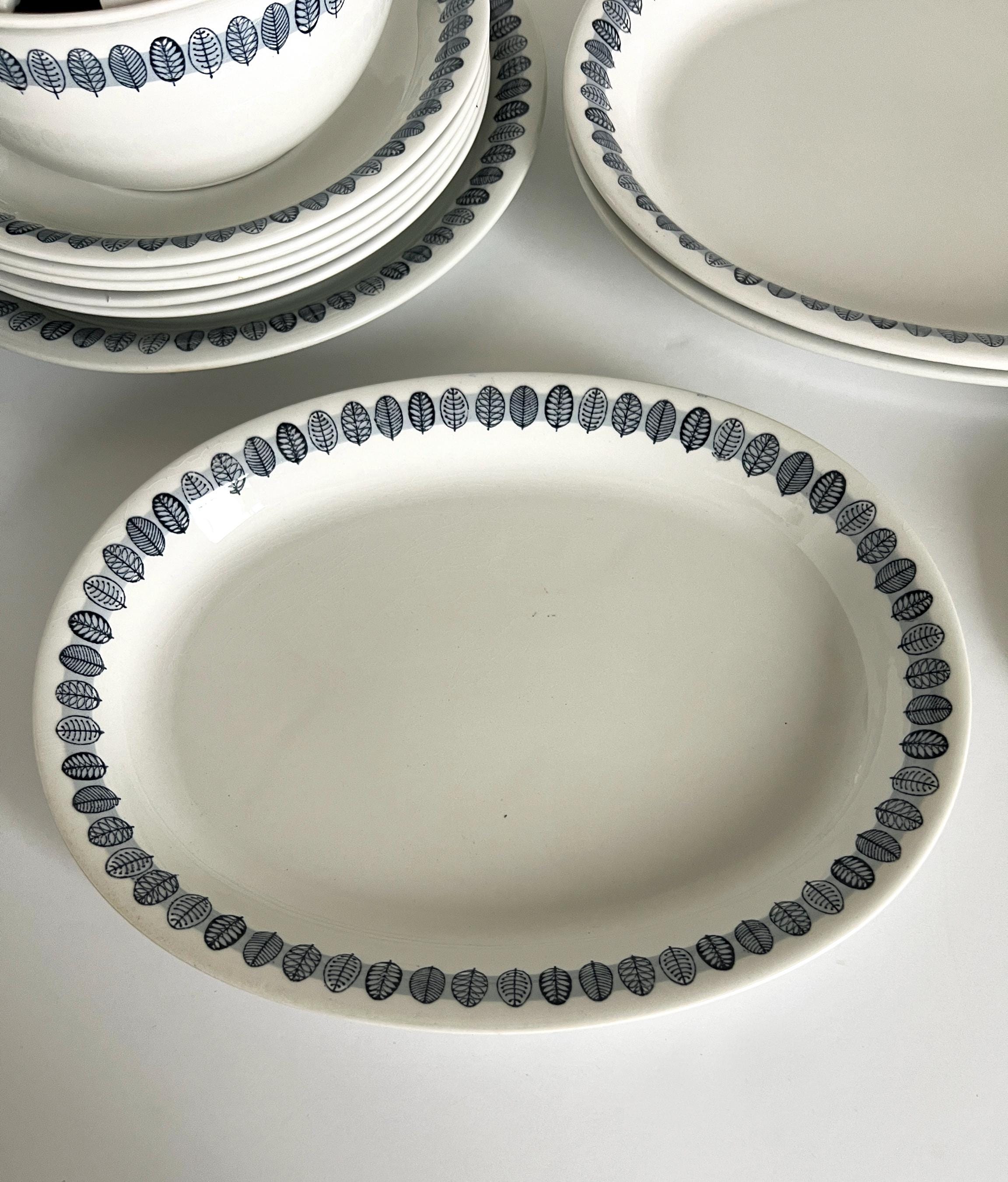 Arabia Finland Linnea 12 1/8” Large Oval Serving Platter Plate