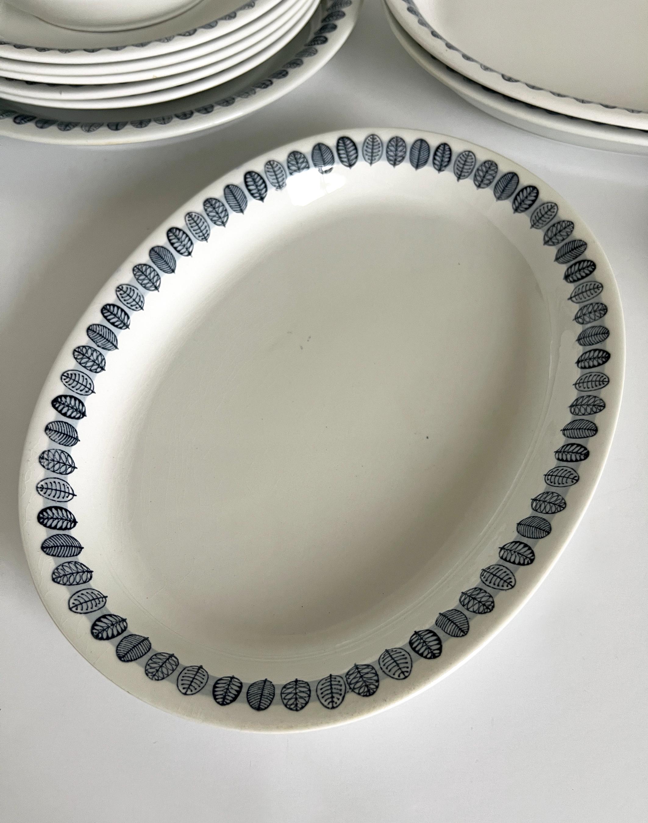 Arabia Finland Linnea 12 1/8” Large Oval Serving Platter Plate