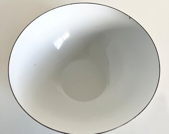 Cathrineholm Lotus Green White Enamel Bowl 11.25