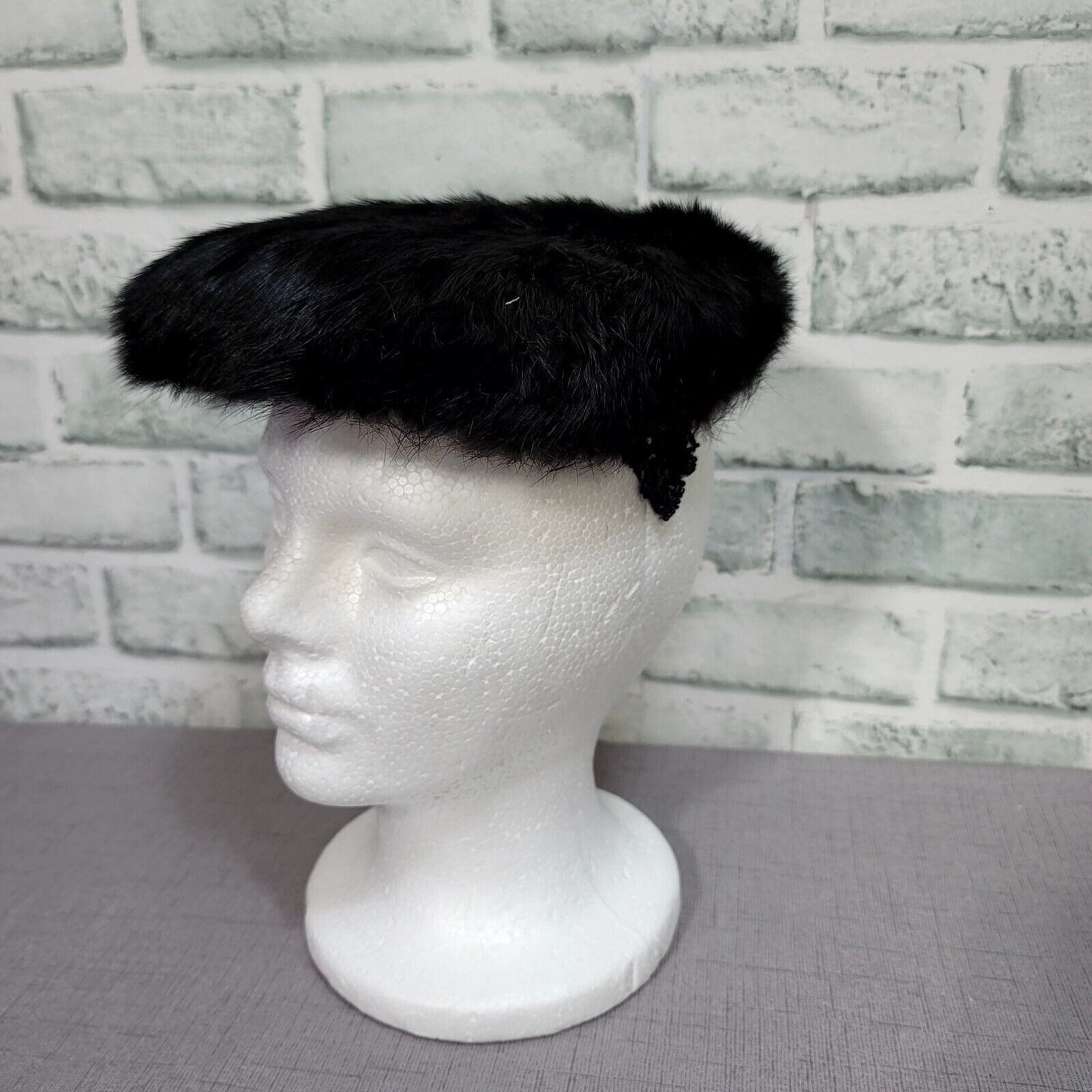 Vintage‎ 50s 60s Black Mink Fur Hat Furry Halo Winter Fascinator Hat Sequin Side Mink Fur Black Vintage Hats for Women for sale | eBay main image 4