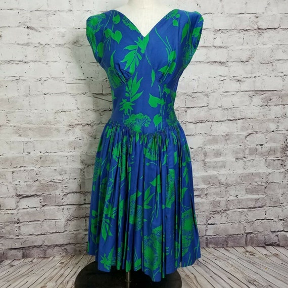 Vintage 50s Hawaiian Tropical Floral Fit and Flare