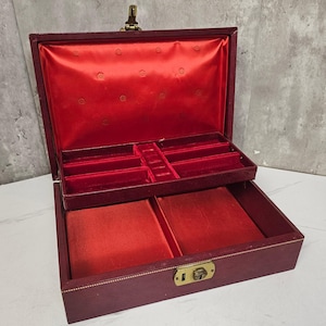 Vintage Red Velvet Jewelry Box Satin Lined Brass Lock Tray Storage Case 1960s
