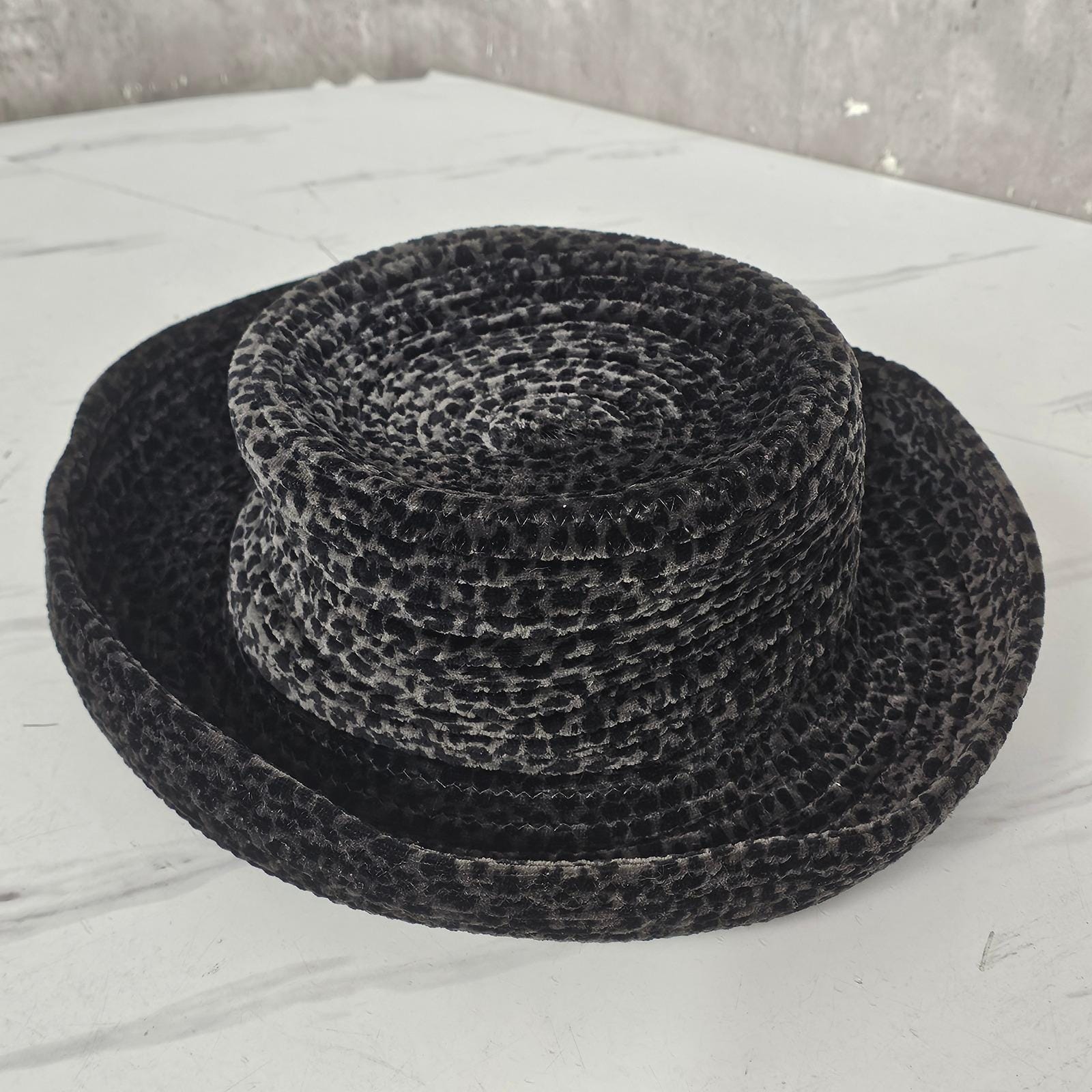 Vintage 90s David Cohen Leopard Velor Hat Gray Black Curled 