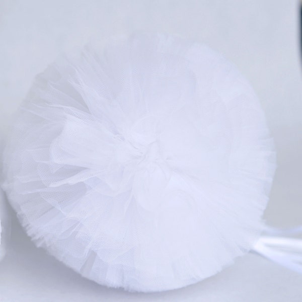 tulle blanc pompon / wedding party decorations pom poms